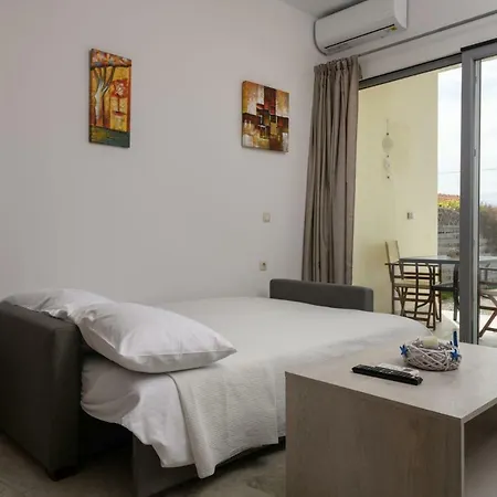 Coral Sea Apartment Kokkinos Pirgos Exterior photo