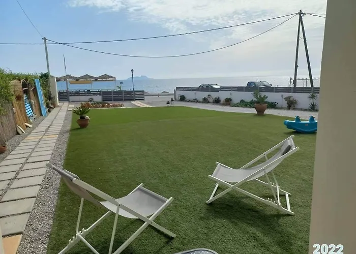 Coral Sea Apartment