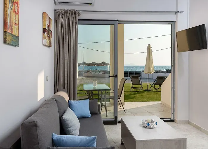Coral Sea Apartment